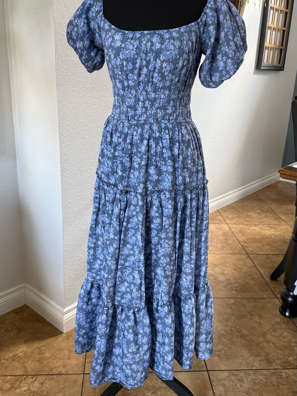Trixxi Blue Floral Puff-Sleeve Maxi Dress
